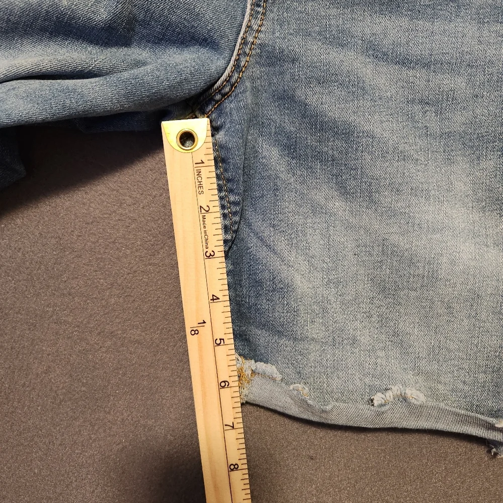 Arizona Size 16 Blue jorts